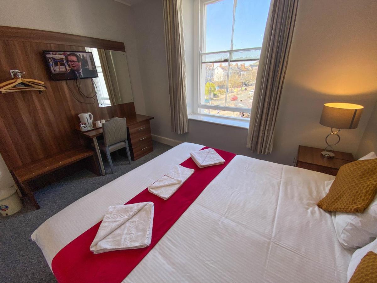 The Broadway Hotel Llandudno Ngoại thất bức ảnh